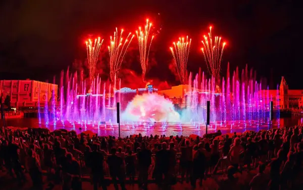 Giant water show at universal studios orlando 6