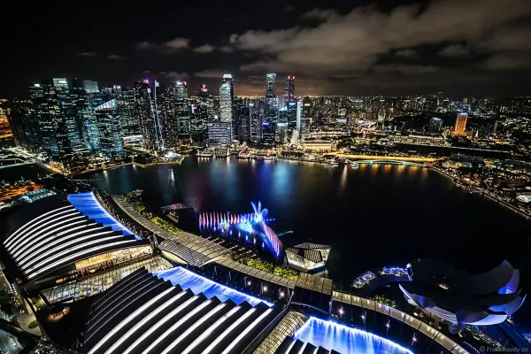 spectacle aquatique géant spectra marina bay singapour 11