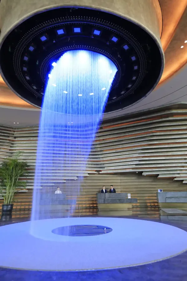 aqua graphic water curtain shanghai intercontinental hotel 4