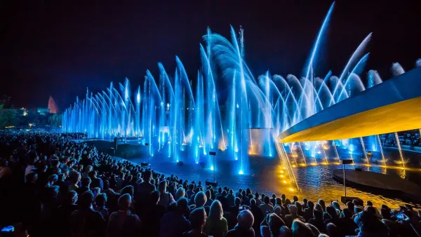 giant water show at autostadt volkswagen headquarter