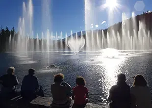 spectacle d'eau sur mesure flottant crans montana 4