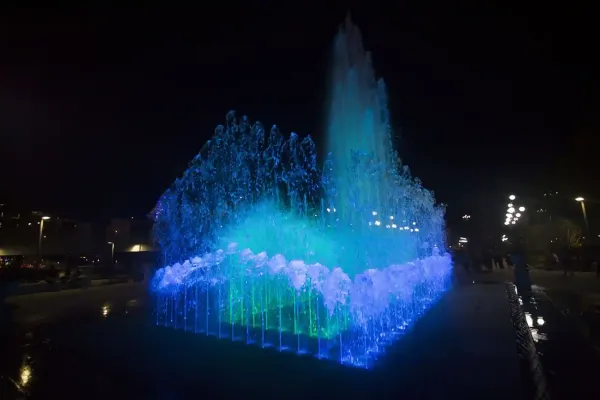 water labyrinth dancing fountain ningbo church blue light 3